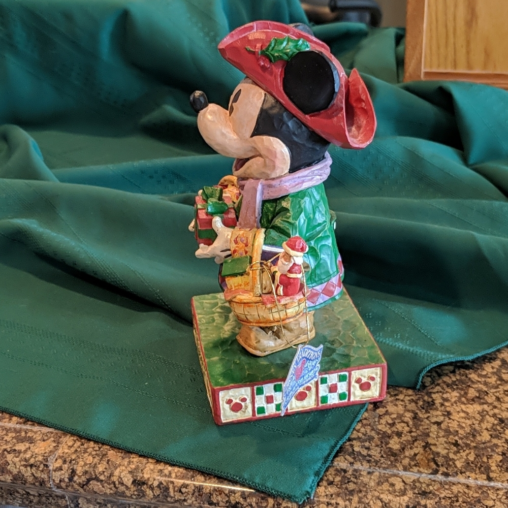 Walt Disney Showcase Collection - Picture 7 of 11